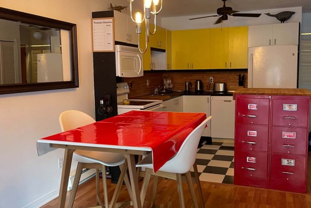 Plateau Mont-Royal  1 b. $55/day. Apartment for rent in Plateau Mont-Royal