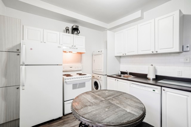 Plateau Mont-Royal  1 b. $53/day. Apartment for rent in Plateau Mont-Royal