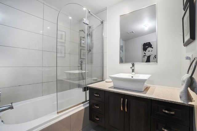 Notre-Dame-de-Grace  2 b. $80/day. Apartment for rent in Notre-Dame-de-Grace