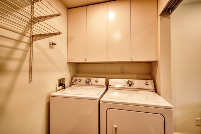 Mercier and Nouveau-Rosemont  1 b. $50/day. Apartment for rent in Mercier and Nouveau-Rosemont