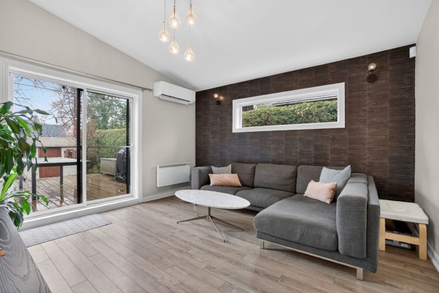 Hochelaga-Maisonneuve  3 b. $115/day. Apartment for rent in Hochelaga-Maisonneuve