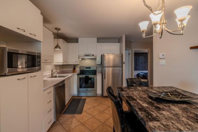 Ville-Emard and Cote-St-Paul  2 b. $61/day. Apartment for rent in Ville-Emard and Cote-St-Paul