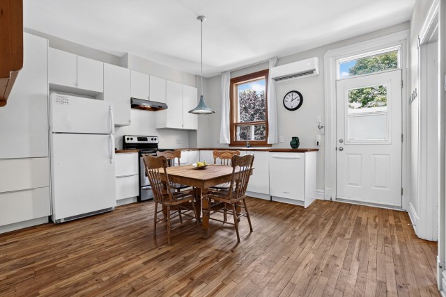 Rosemont,  Petite-Patrie  2 b. $79/day. Apartment for rent in Rosemont,  Petite-Patrie