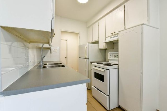 Outremont Apartment 2 b. $2,045/month. Apartment for rent in Outremont