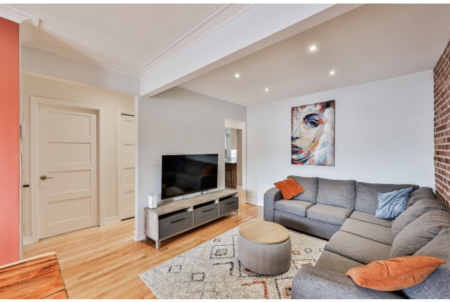 Mercier and Nouveau-Rosemont Plex 2 b. $1,995/month. Apartment for rent in Mercier and Nouveau-Rosemont