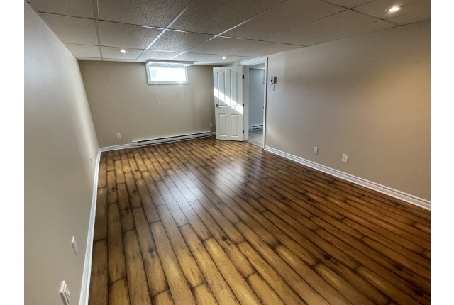 Candiac House 4+ b. $3,250/month. Apartment for rent in Candiac