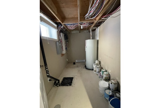 Candiac House 4+ b. $3,250/month. Apartment for rent in Candiac