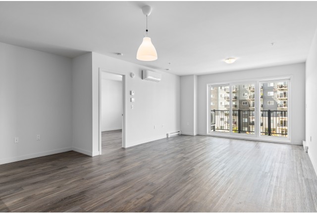 Chateauguay Condo 2 b. $1,975/month. Apartment for rent in Chateauguay