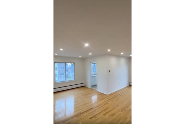 Dorval Apartment 2 b. $1,550/month. Apartment for rent in Dorval