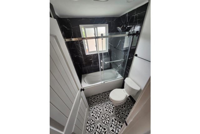 Montreal - East Plex 2 b. $1,450/month. Apartment for rent in Montreal - East