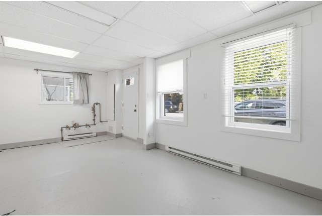 Ville-Emard and Cote-St-Paul Other commercial $3,000/month. Apartment for rent in Ville-Emard and Cote-St-Paul